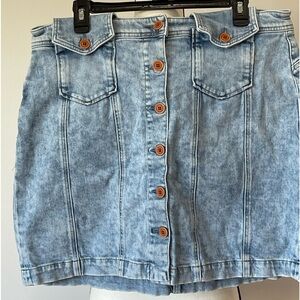 Salsa Denim Brand Jean Skirt size 36 casual minimalist concert festival buttons
